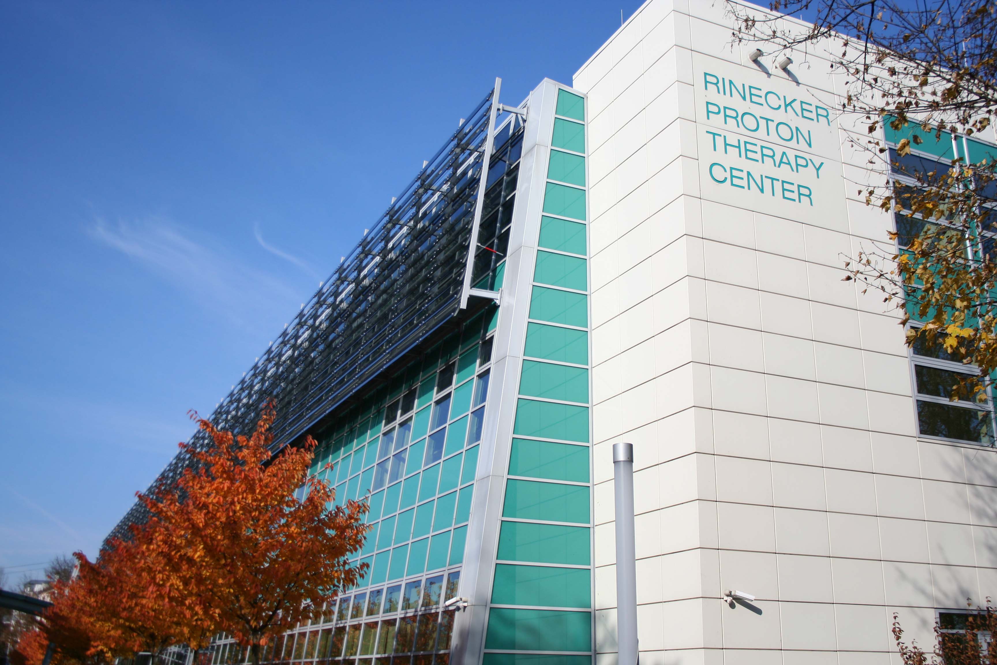 Proton therapy treatment room